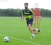 沙特达曼协作宣布埃弗顿球员格雷加盟