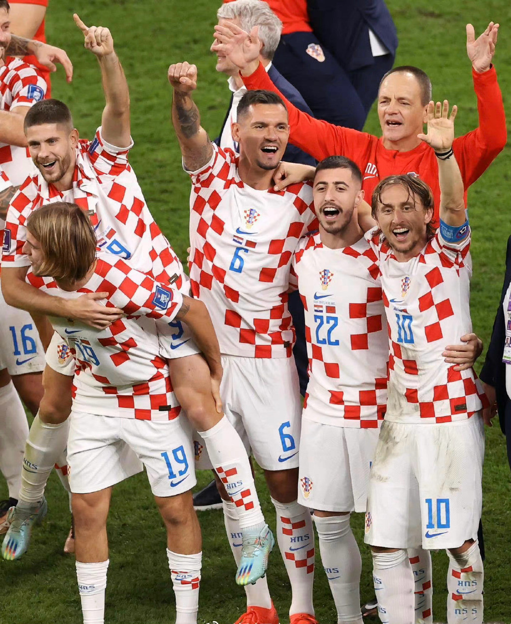 克罗地亚国家队在比赛中呈现惊艳表现什么