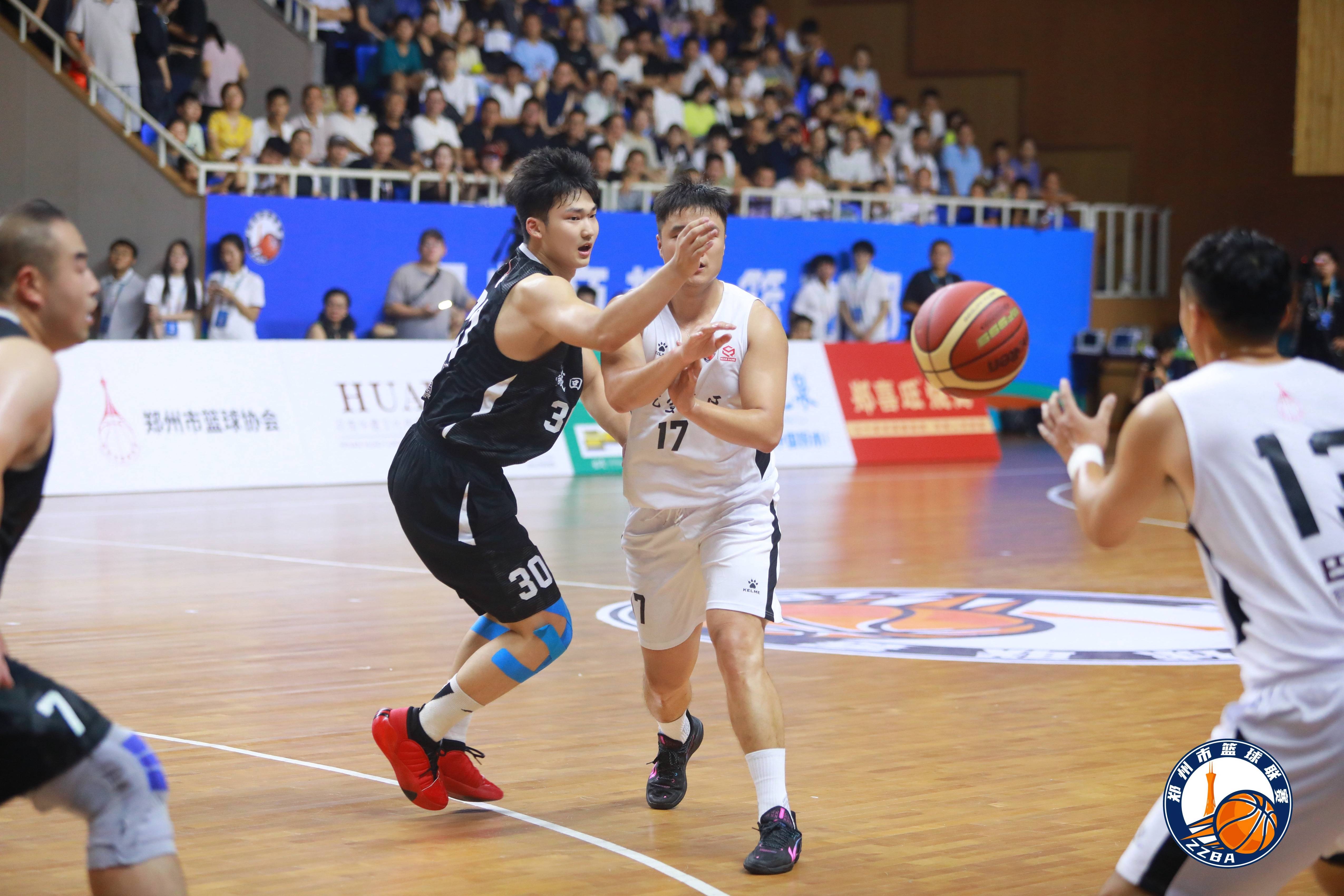 爱游戏官方入口-篮球场之争